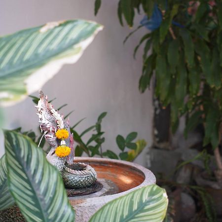 A House Boutique Guesthouse Bangkok Exterior foto